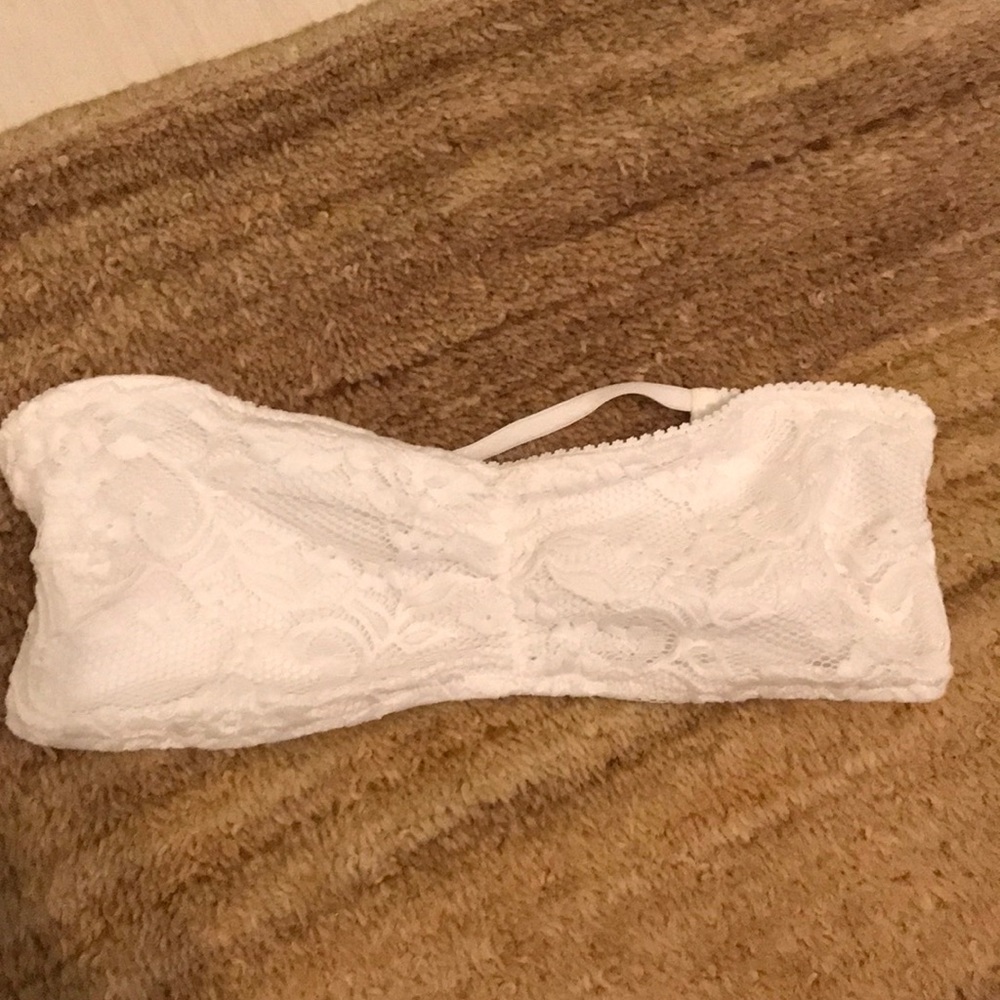 Strappy lace bandeau